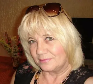 Laura B.